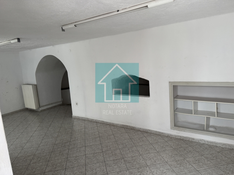 property-img